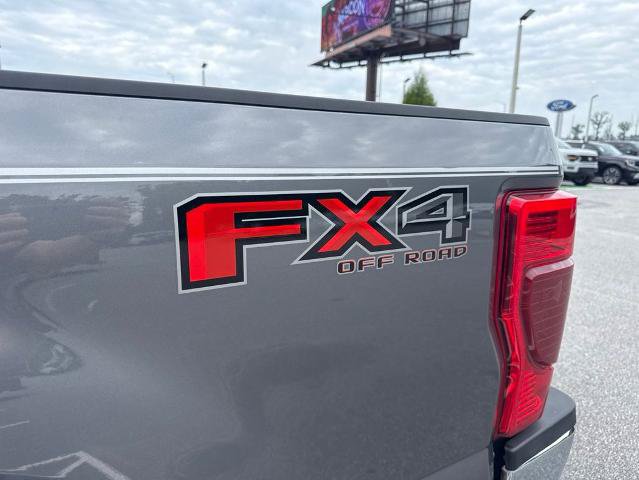 Certified 2022 Ford F250 XLT w/ XLT Value Package AWD/4WD image 5