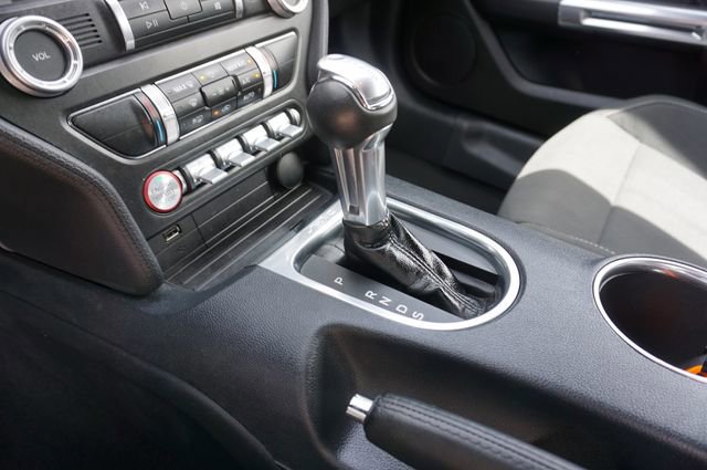 Certified 2020 Ford Mustang Convertible w/ Equipment Group 101A image 25