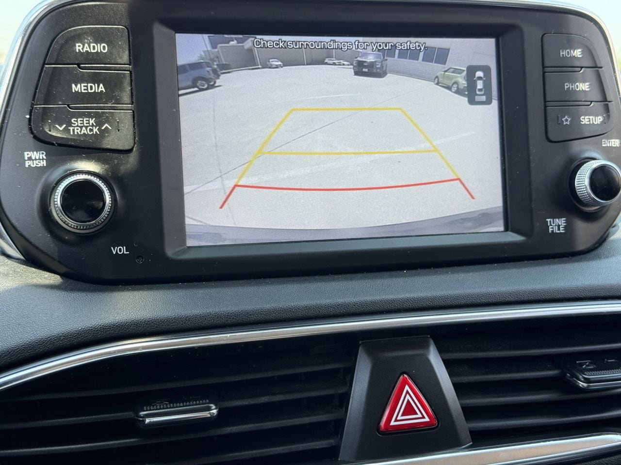 Used 2019 Hyundai Santa Fe SEL FWD image 19