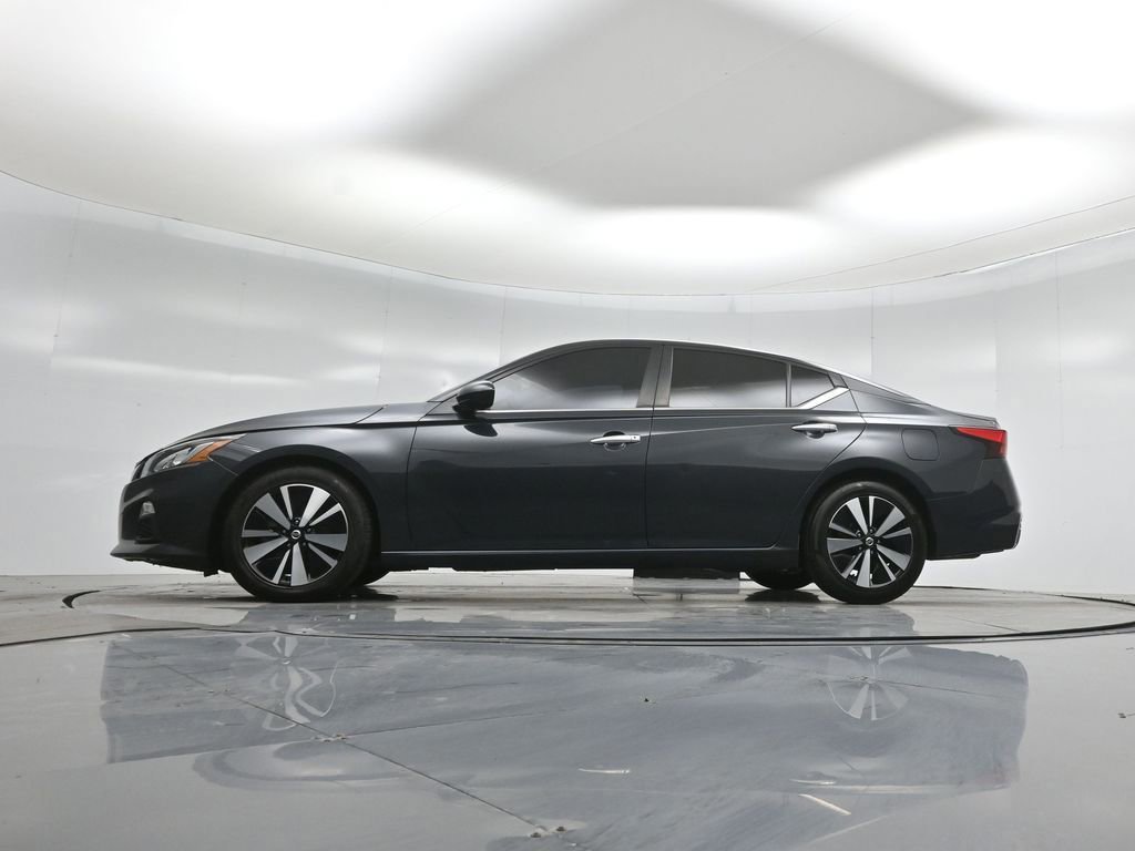 Used 2022 Nissan Altima 2.5 SV image 24