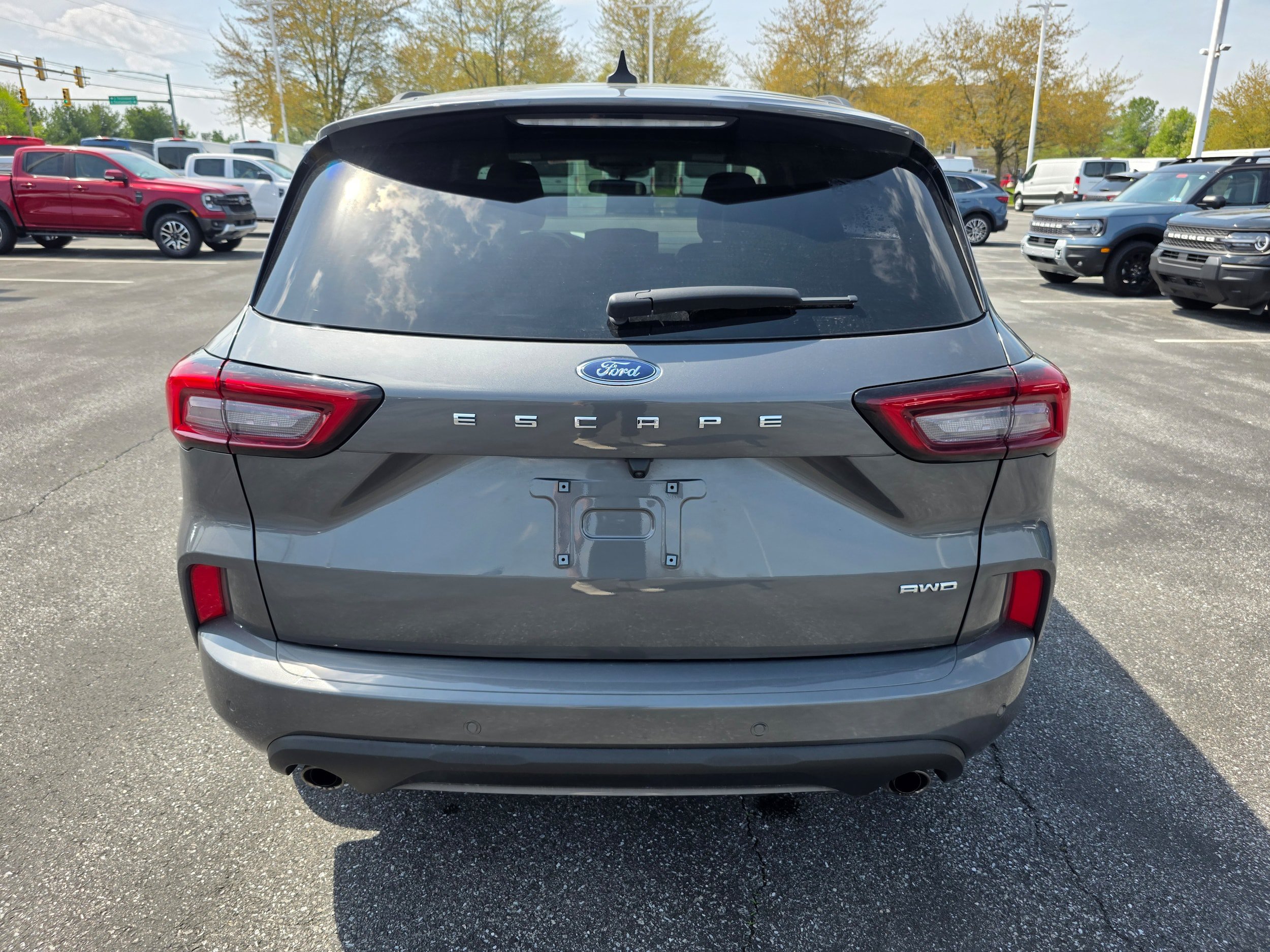 Certified 2024 Ford Escape ST-Line w/ Tech Pack #1 AWD/4WD image 4