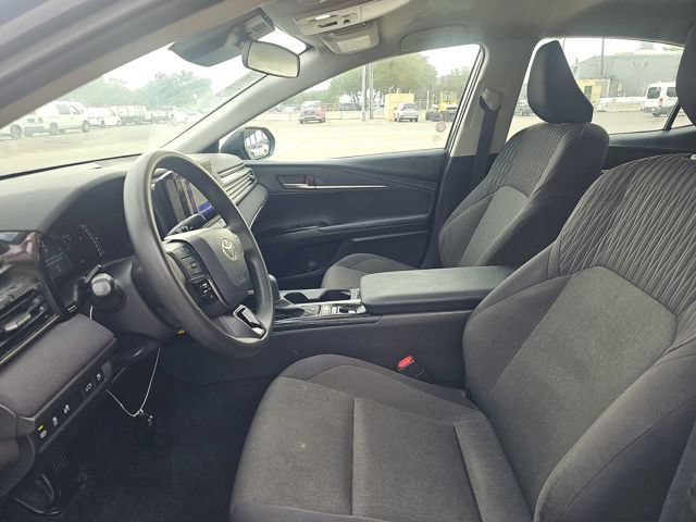 Used 2025 Toyota Camry LE FWD image 8