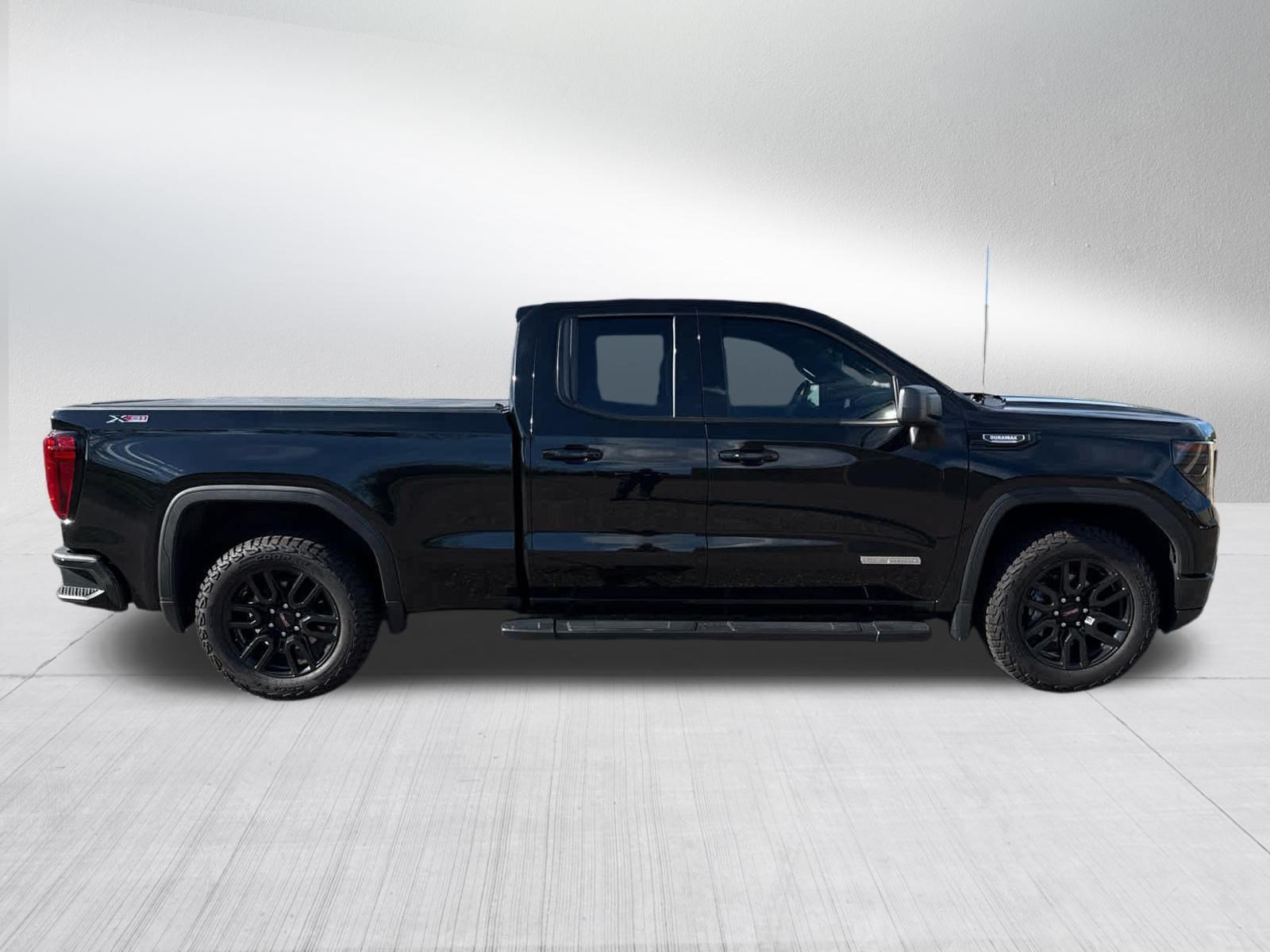 Used 2023 GMC Sierra 1500 Elevation w/ X31 Off-Road Package AWD/4WD image 12