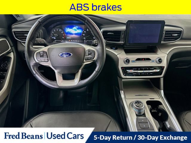 Certified 2022 Ford Explorer XLT w/ Equipment Group 202A AWD/4WD image 27