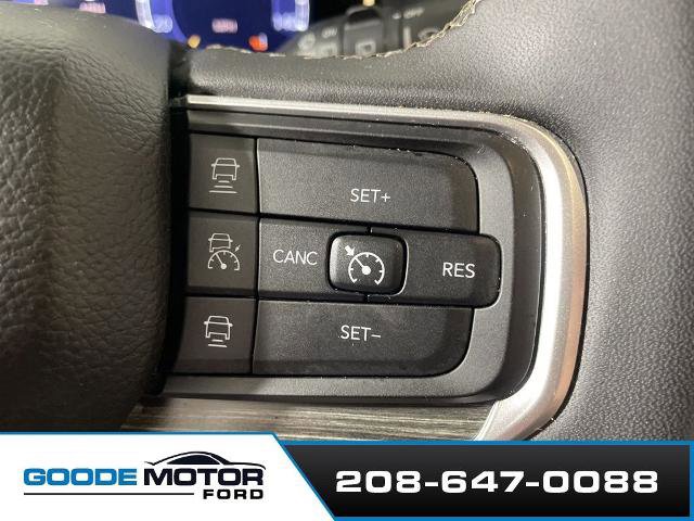 Used 2024 Jeep Wagoneer Series III AWD/4WD image 14