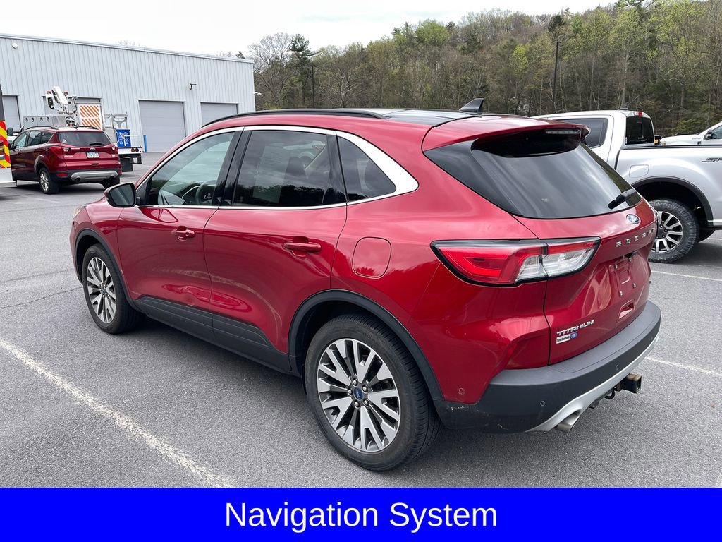 Certified 2020 Ford Escape Titanium AWD/4WD image 3