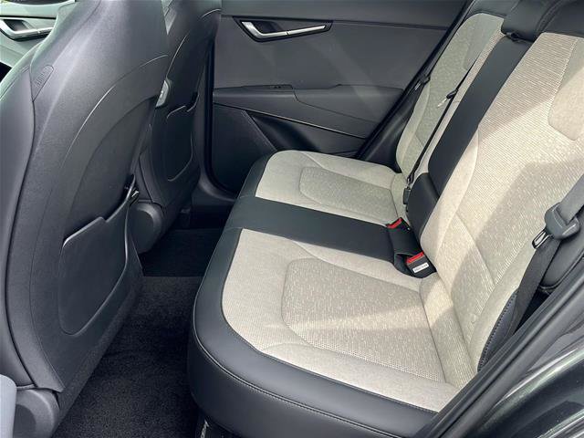 Used 2024 Kia Niro FWD image 17