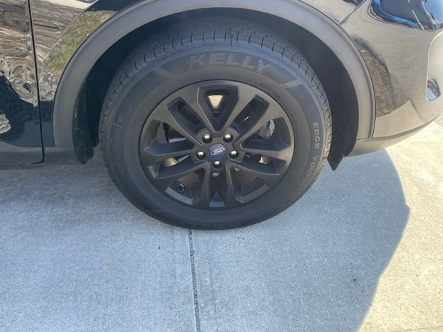 Certified 2020 Ford Escape SE image 10