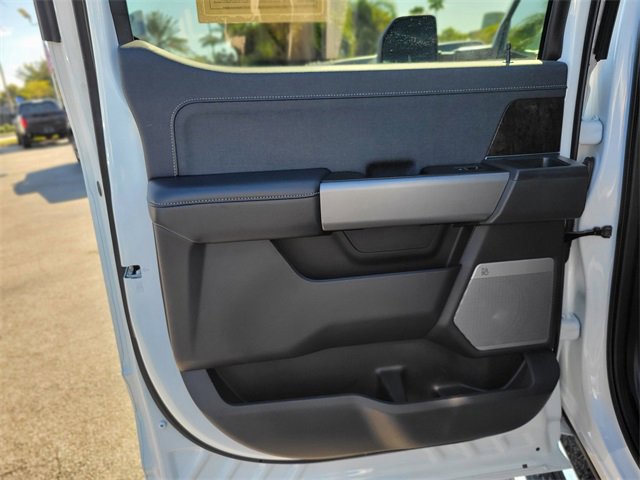 Certified 2025 Ford F250 Lariat w/ Chrome Package image 15