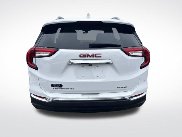 Used 2024 GMC Terrain SLT image 4