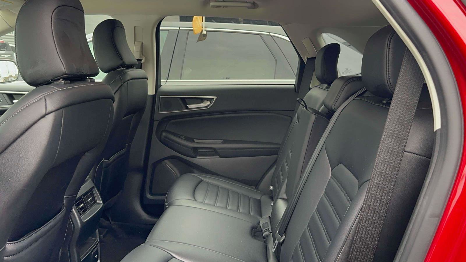 Certified 2022 Ford Edge SEL w/ Convenience Package image 12