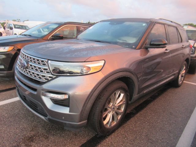 Certified 2022 Ford Explorer Limited w/ Equipment Group 301A RWD image 3