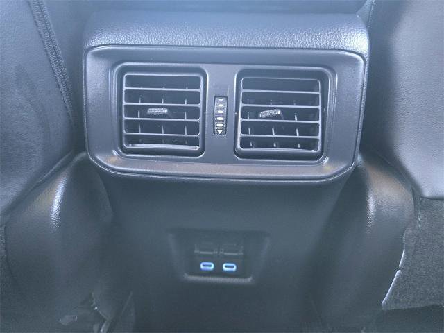 Used 2022 Toyota RAV4 XLE Premium image 30