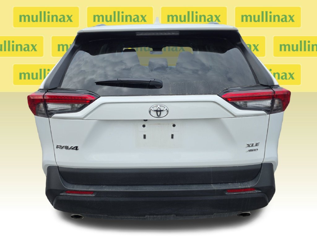 Used 2025 Toyota RAV4 XLE AWD/4WD image 30