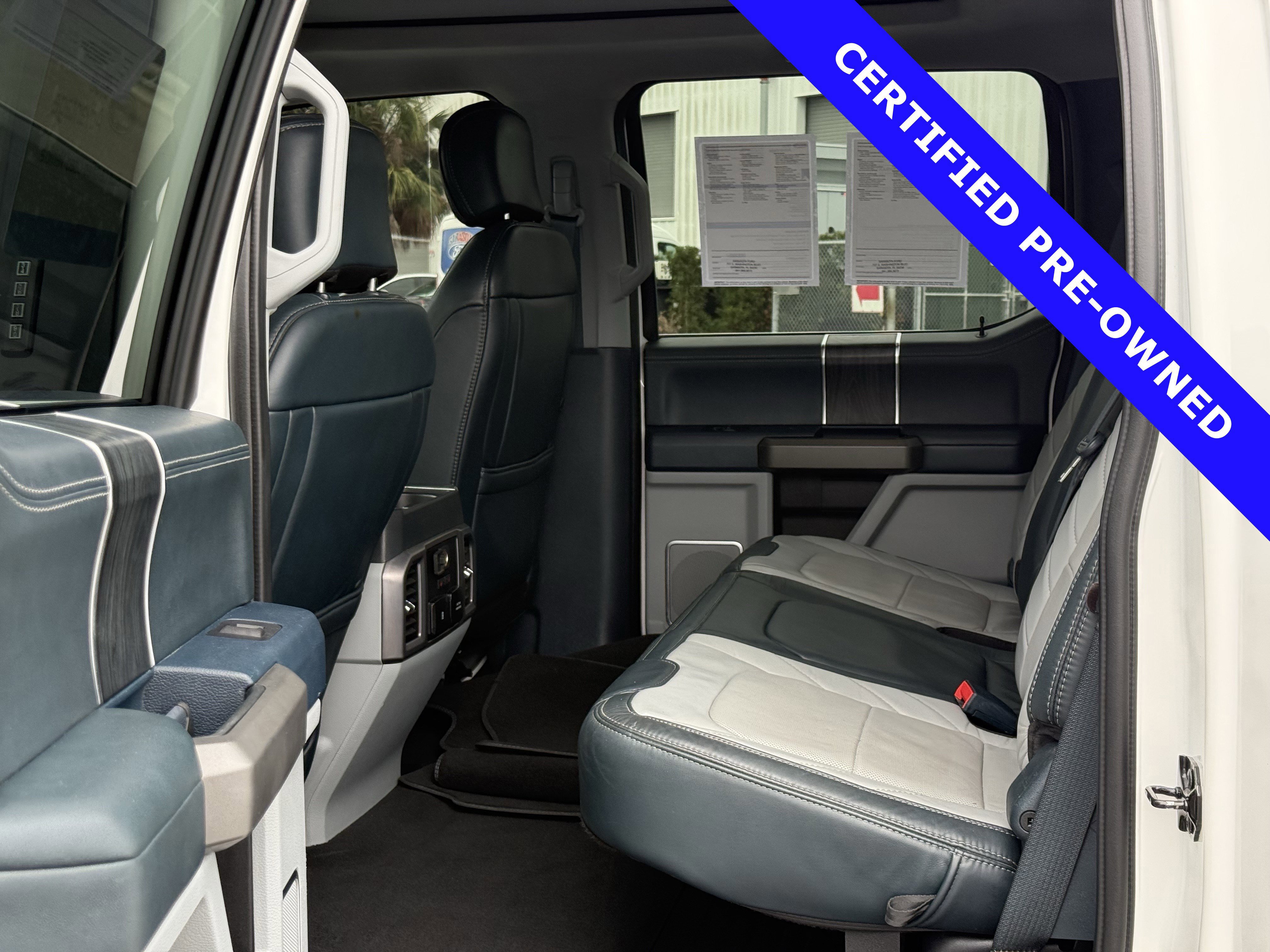 Certified 2022 Ford F250 Limited w/ FX4 Off-Road Package image 17