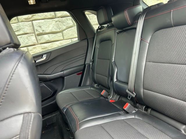 Certified 2023 Ford Escape ST-Line Select w/ Tech Pack #1 AWD/4WD image 9