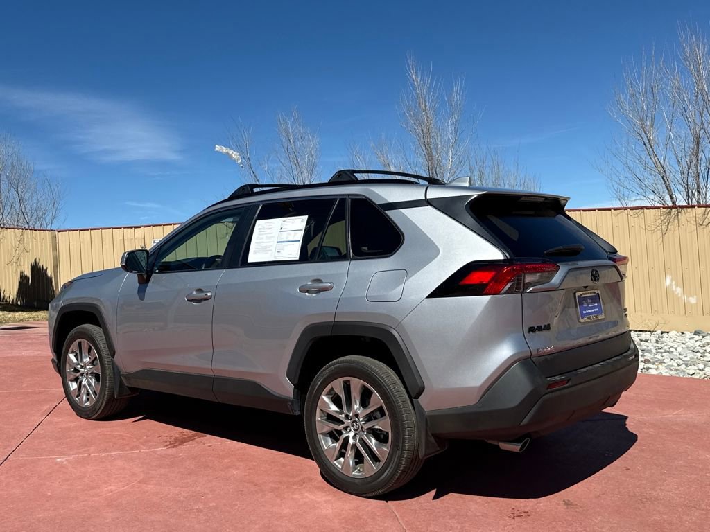 Used 2019 Toyota RAV4 XLE Premium w/ Cold Weather Package image 4
