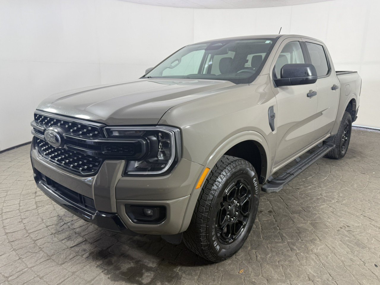 Certified 2025 Ford Ranger XLT w/ Equipment Group 301A High AWD/4WD image 3