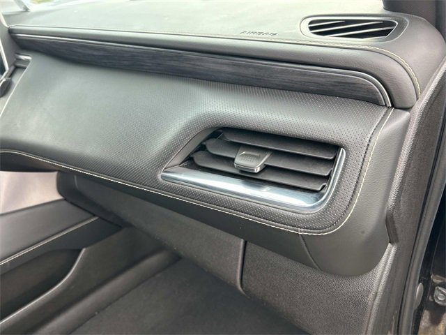 Used 2021 GMC Yukon XL SLT image 32