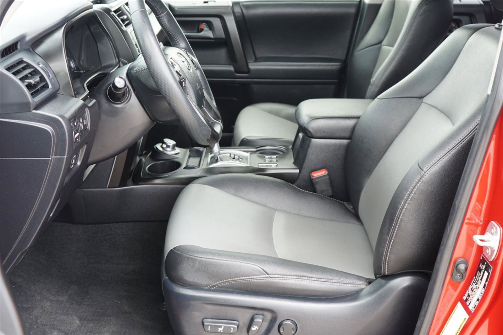 Used 2020 Toyota 4Runner SR5 Premium AWD/4WD image 10