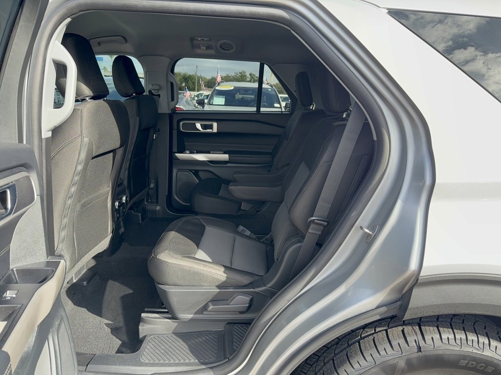 Certified 2023 Ford Explorer XLT image 12