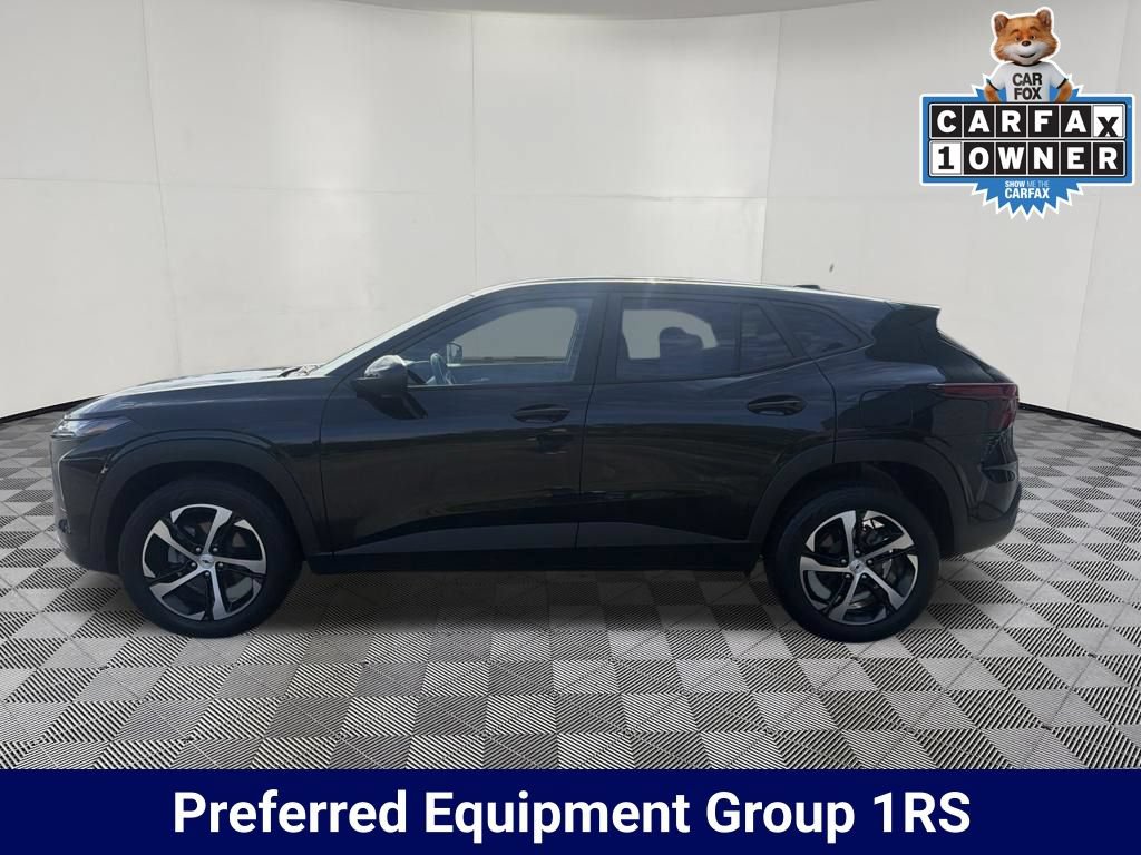 Used 2024 Chevrolet Trax RS FWD image 2