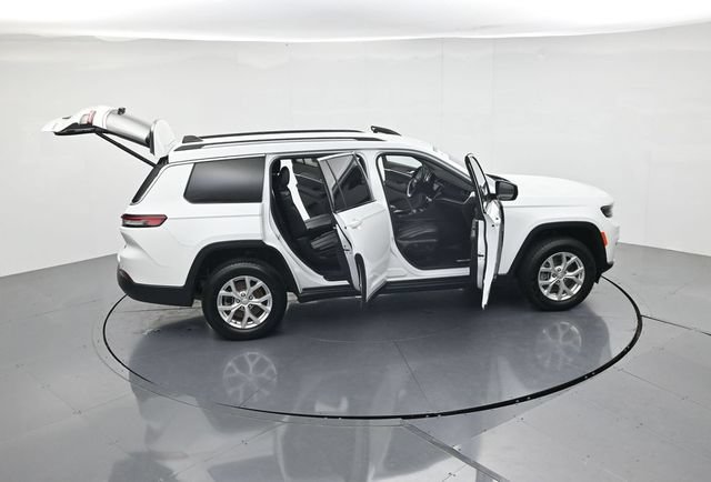Used 2023 Jeep Grand Cherokee L Limited AWD/4WD image 52