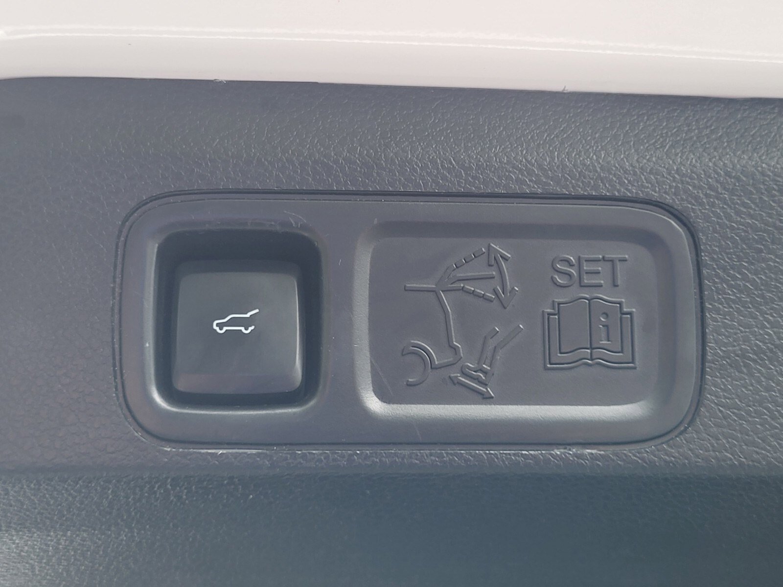 Certified 2021 Ford Expedition Max Limited image 32