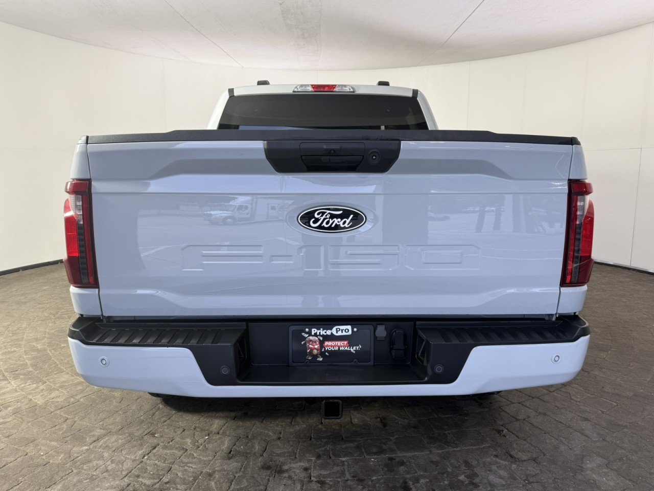 Certified 2024 Ford F150 XLT w/ XLT Black Appearance Package AWD/4WD image 7