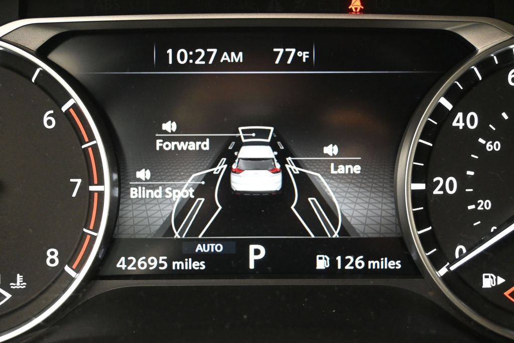 Used 2025 Nissan Rogue SV AWD/4WD image 9