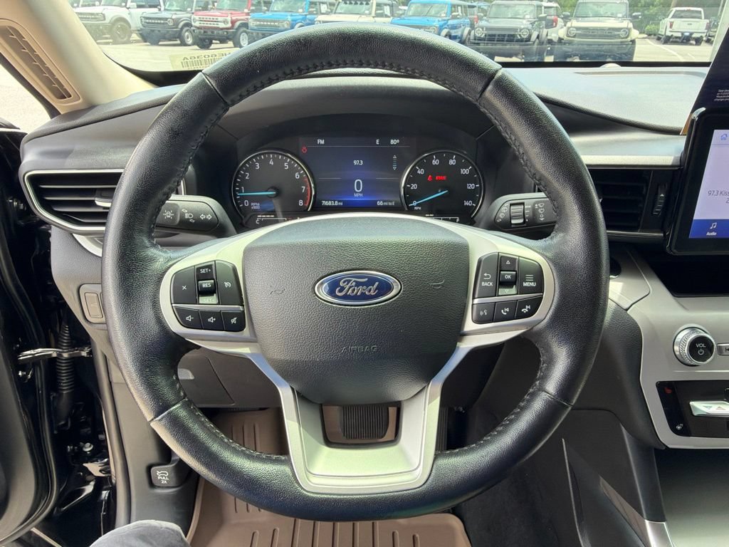 Certified 2023 Ford Explorer XLT w/ Equipment Group 202A RWD image 19