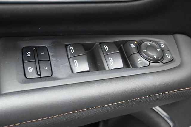Used 2023 GMC Yukon XL AT4 w/ LPO, Floor Liner Package AWD/4WD image 7