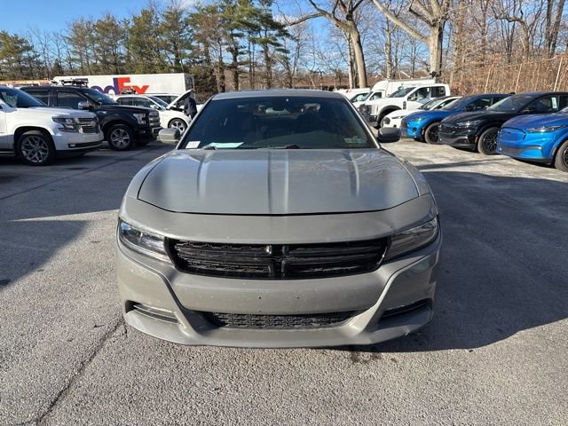 Used 2019 Dodge Charger SXT image 2