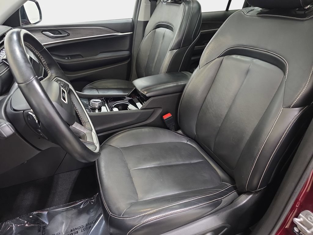 Used 2021 Jeep Grand Cherokee L Limited AWD/4WD image 13