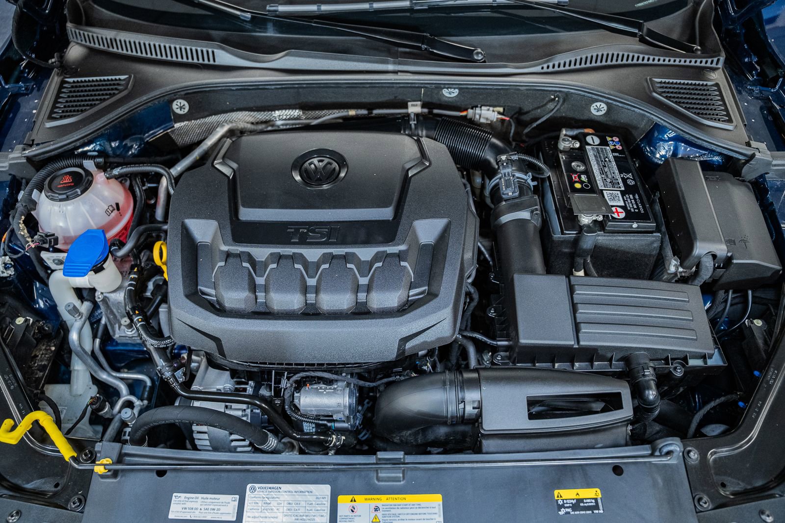 Used 2021 Volkswagen Passat 2.0T R-Line image 21