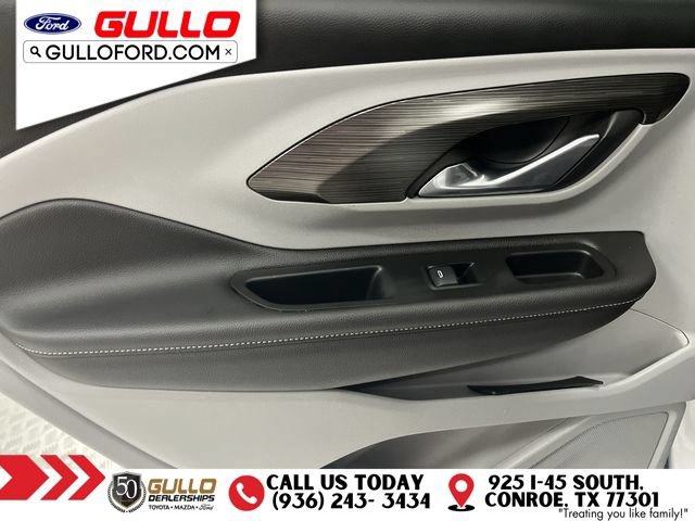 Used 2022 GMC Terrain SLE w/ Driver Convenience Package FWD image 17