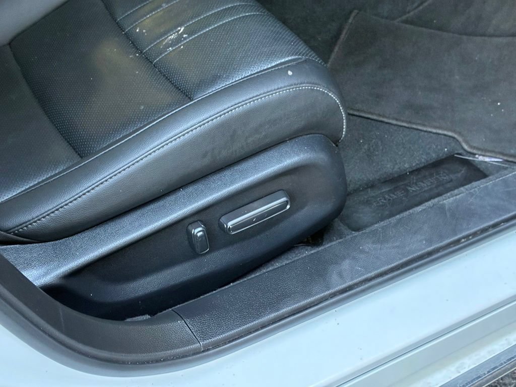 Used 2022 Honda Accord EX-L image 49