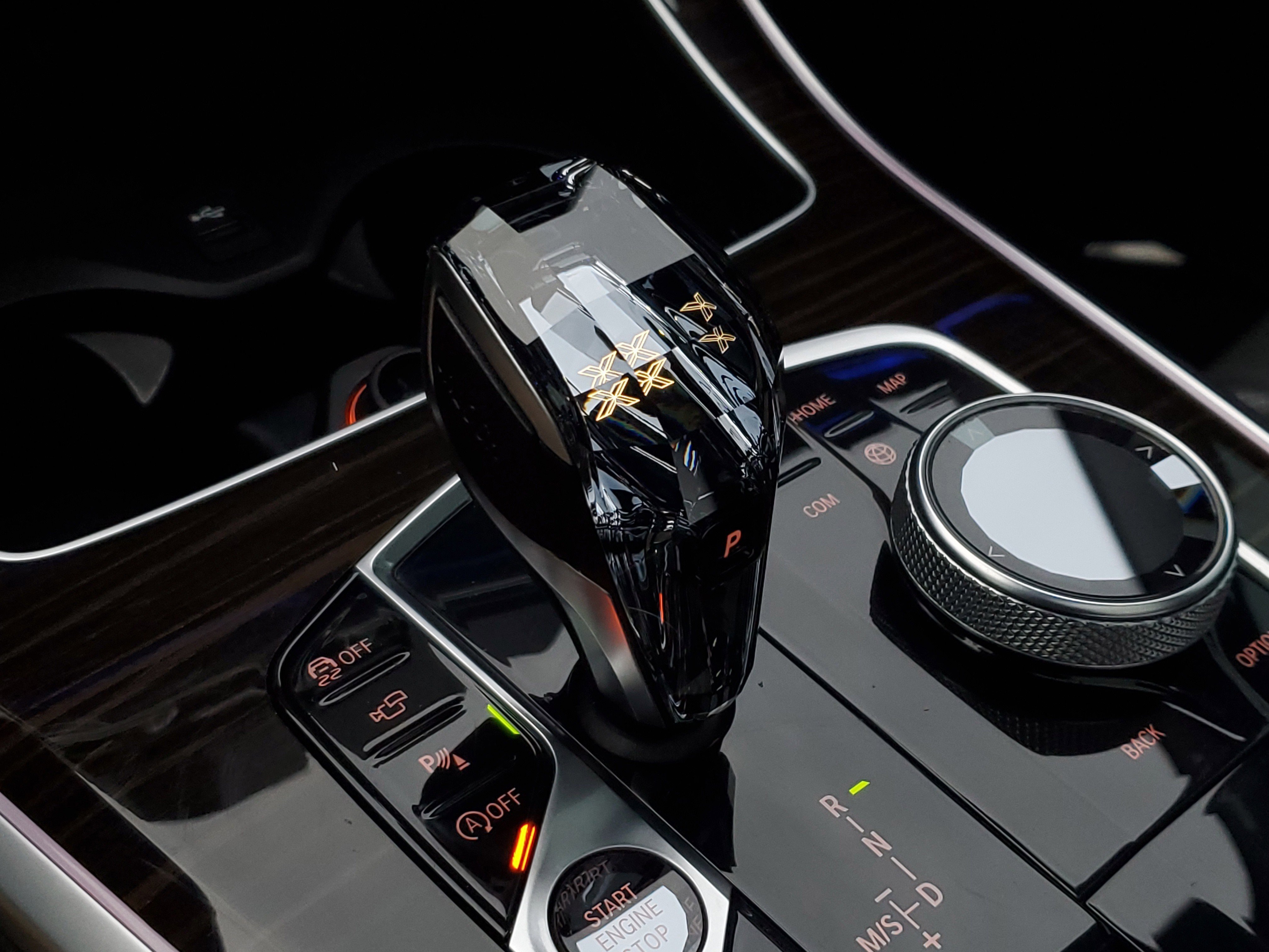 Used 2019 BMW X5 xDrive50i w/ M Sport Package image 32