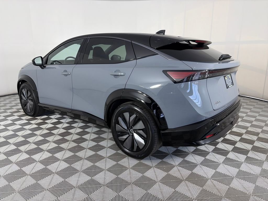 Used 2025 Nissan Ariya AWD image 5