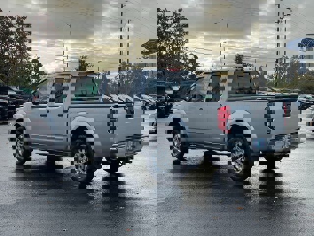 Used 2017 Nissan Frontier SV image 6