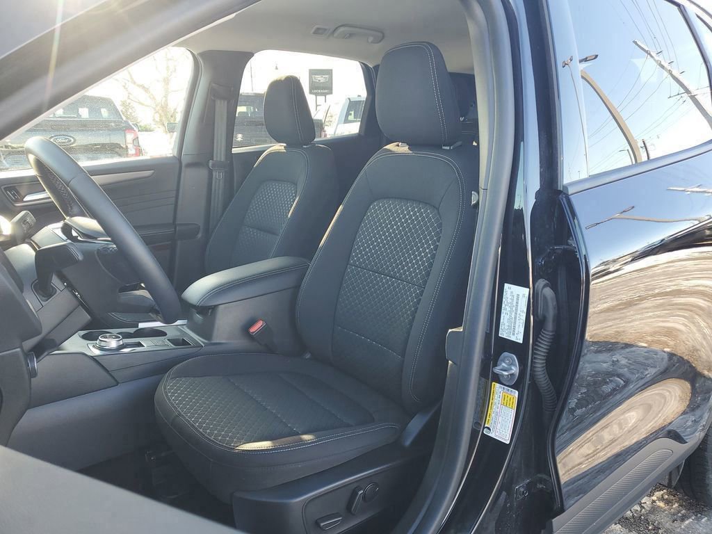 Certified 2023 Ford Escape Active w/ Tech Pack #2 image 18