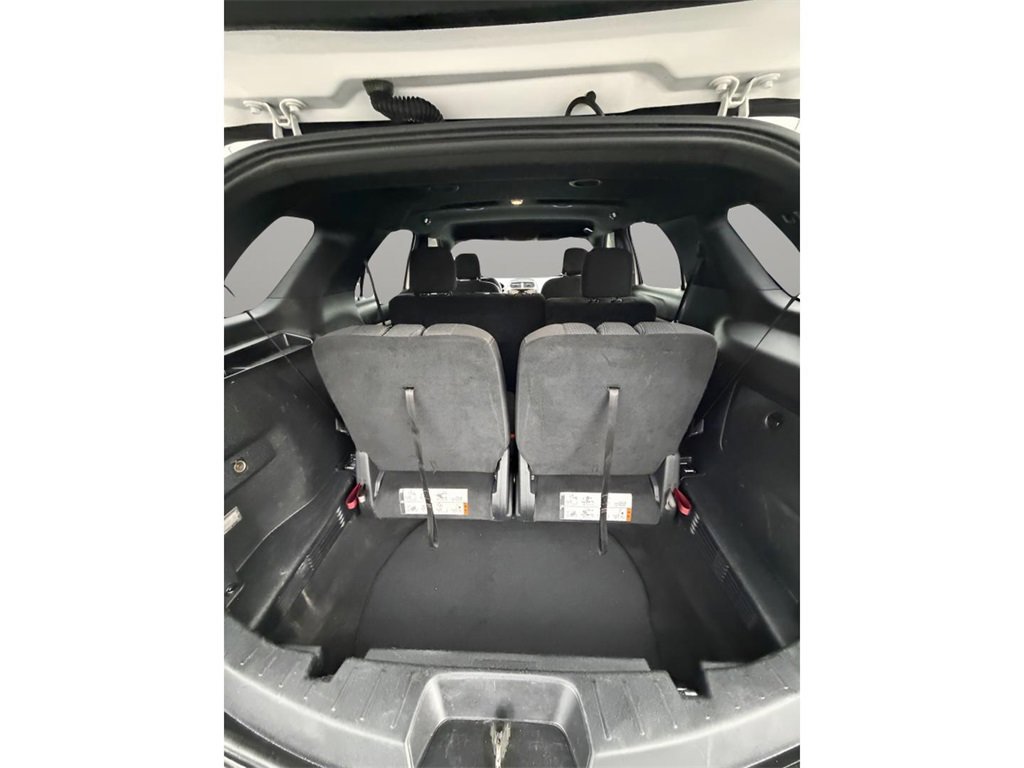 Certified 2018 Ford Explorer XLT image 16