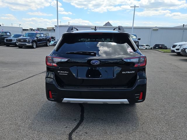 Used 2020 Subaru Outback Limited AWD/4WD image 4