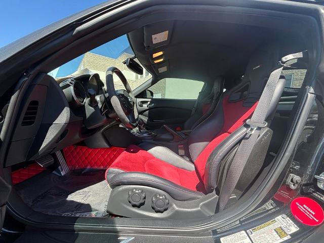 Used 2020 Nissan 370Z NISMO RWD image 12