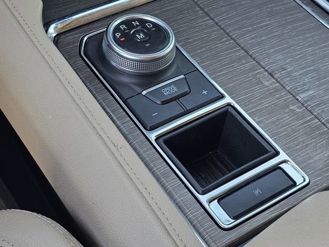 Certified 2022 Ford Expedition Limited image 27