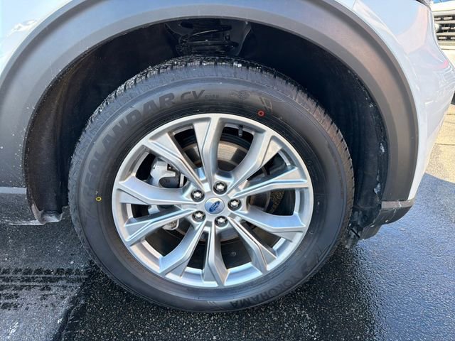 Certified 2024 Ford Explorer Limited w/ Limited Technology Package image 13