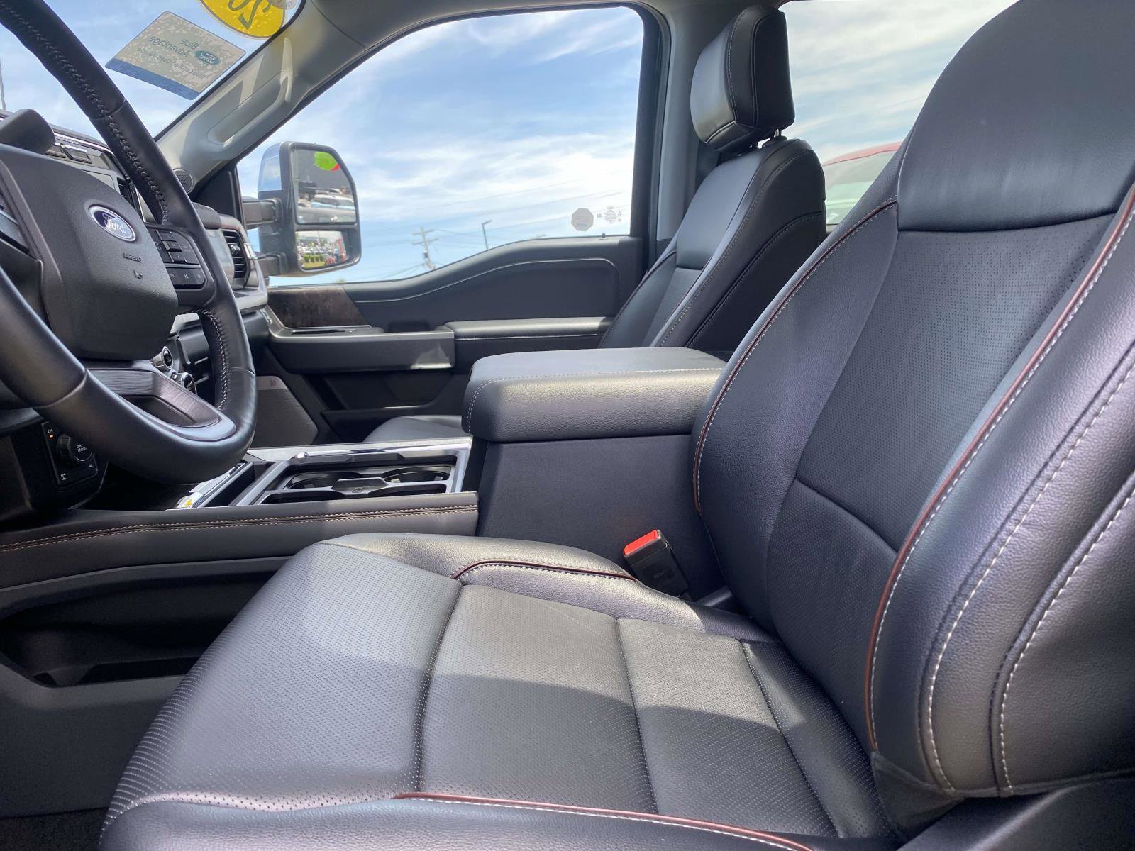 Certified 2024 Ford F250 Lariat w/ Lariat Ultimate Package AWD/4WD image 41