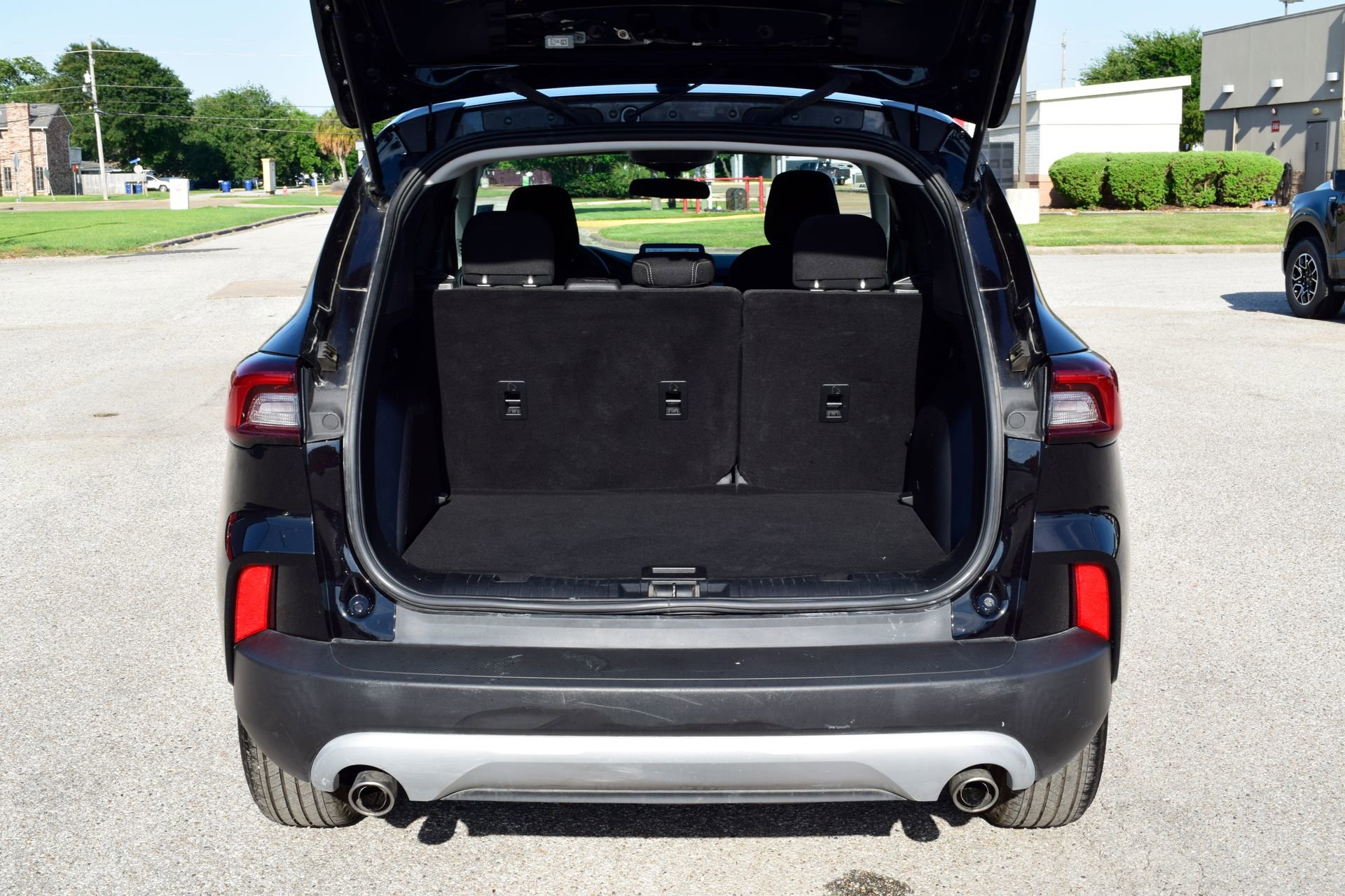 Certified 2025 Ford Escape Active FWD image 21