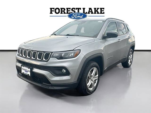 Used 2024 Jeep Compass Latitude image 3
