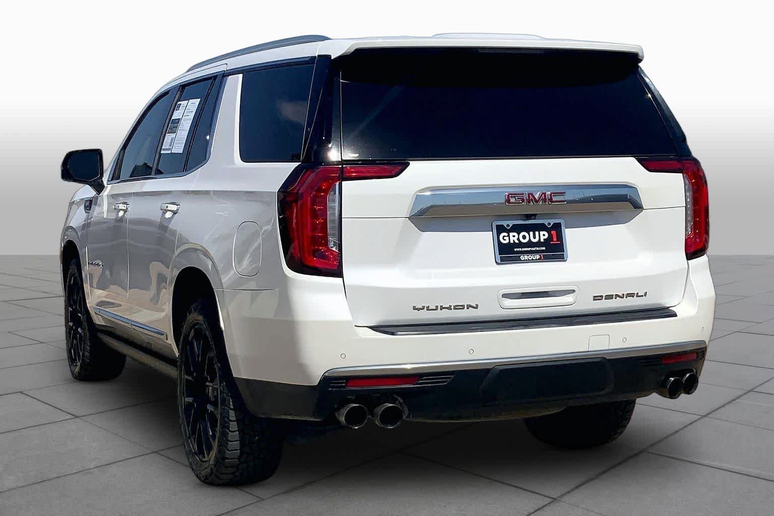 Used 2023 GMC Yukon Denali AWD/4WD image 12